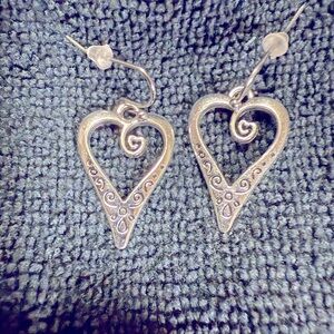 NWOT Artisan Silver Heart Earrings